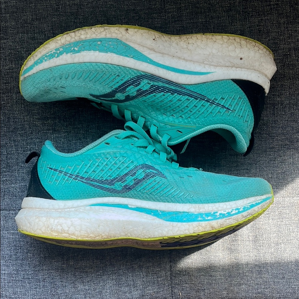 Saucony Teal and Black Athletic Shoes